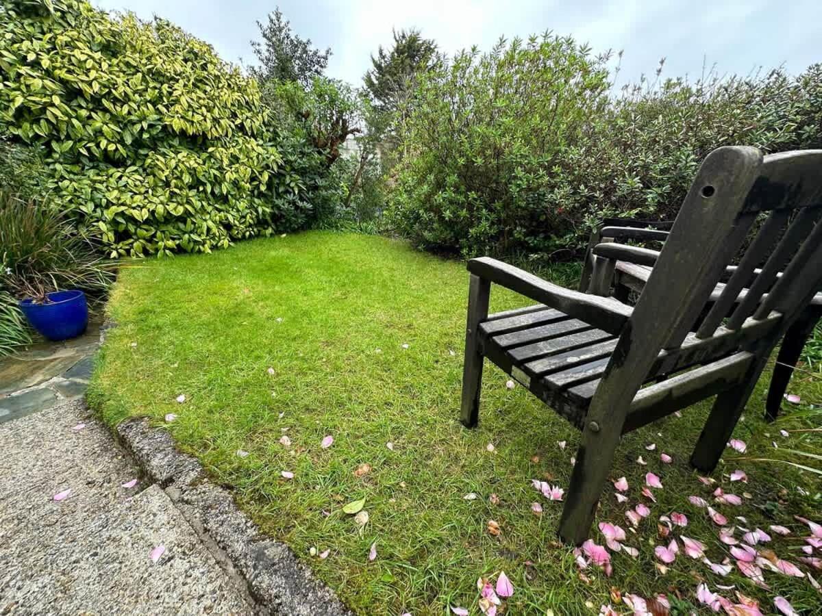 Beautiful & Peaceful Garden Retreat At 'the Lower Deck' Falmouth